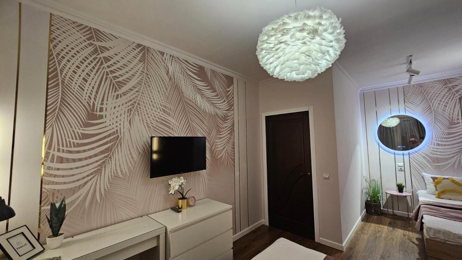 Soft Pink Apartment ムカチェヴォ エクステリア 写真