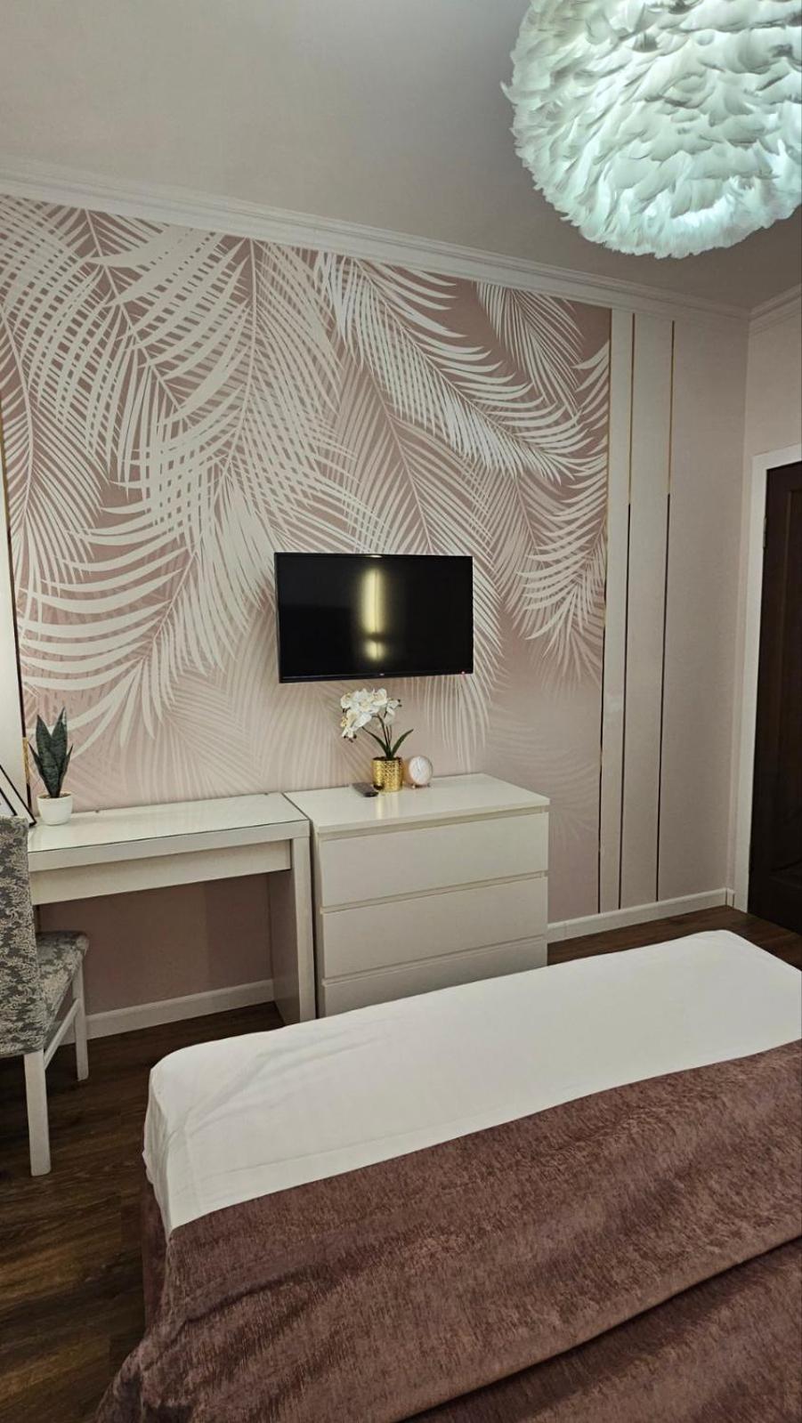 Soft Pink Apartment ムカチェヴォ エクステリア 写真