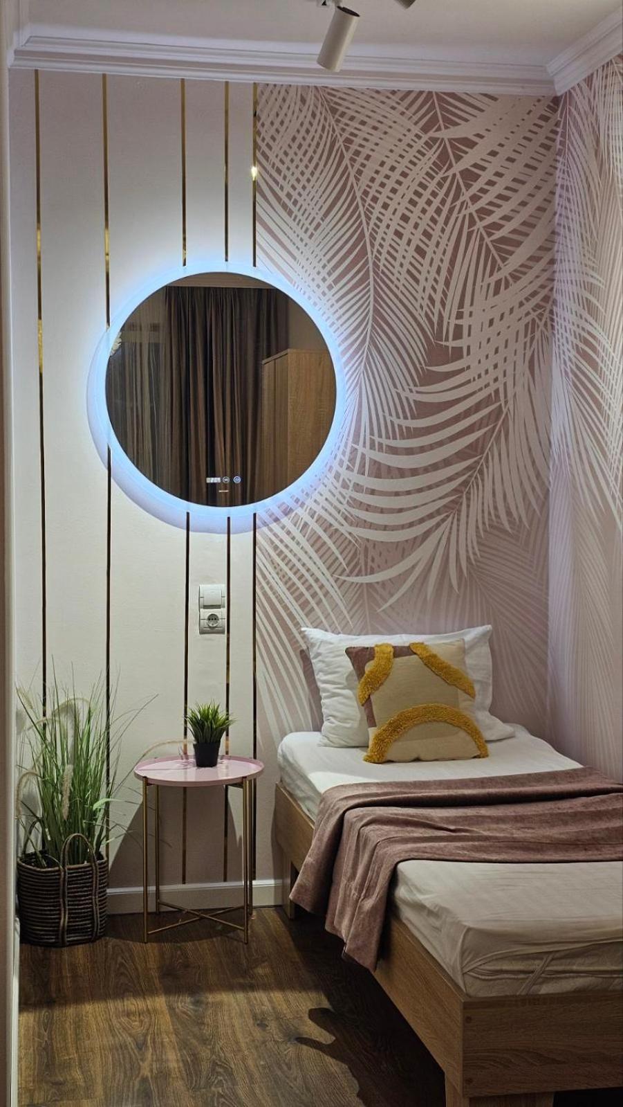 Soft Pink Apartment ムカチェヴォ エクステリア 写真
