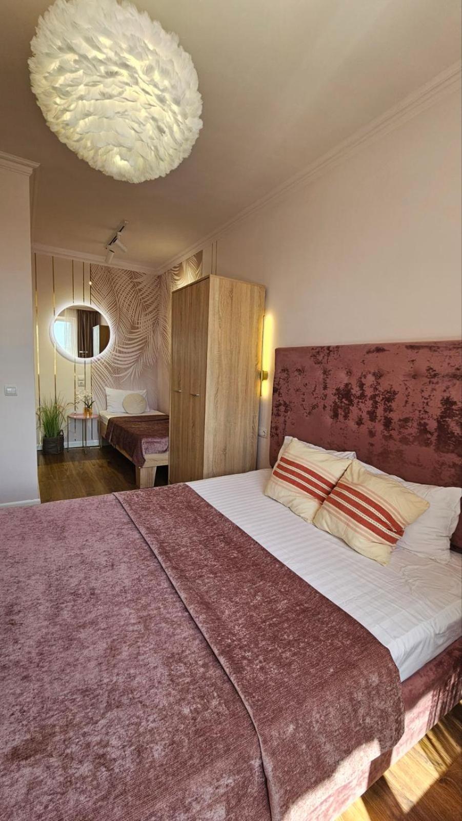 Soft Pink Apartment ムカチェヴォ エクステリア 写真