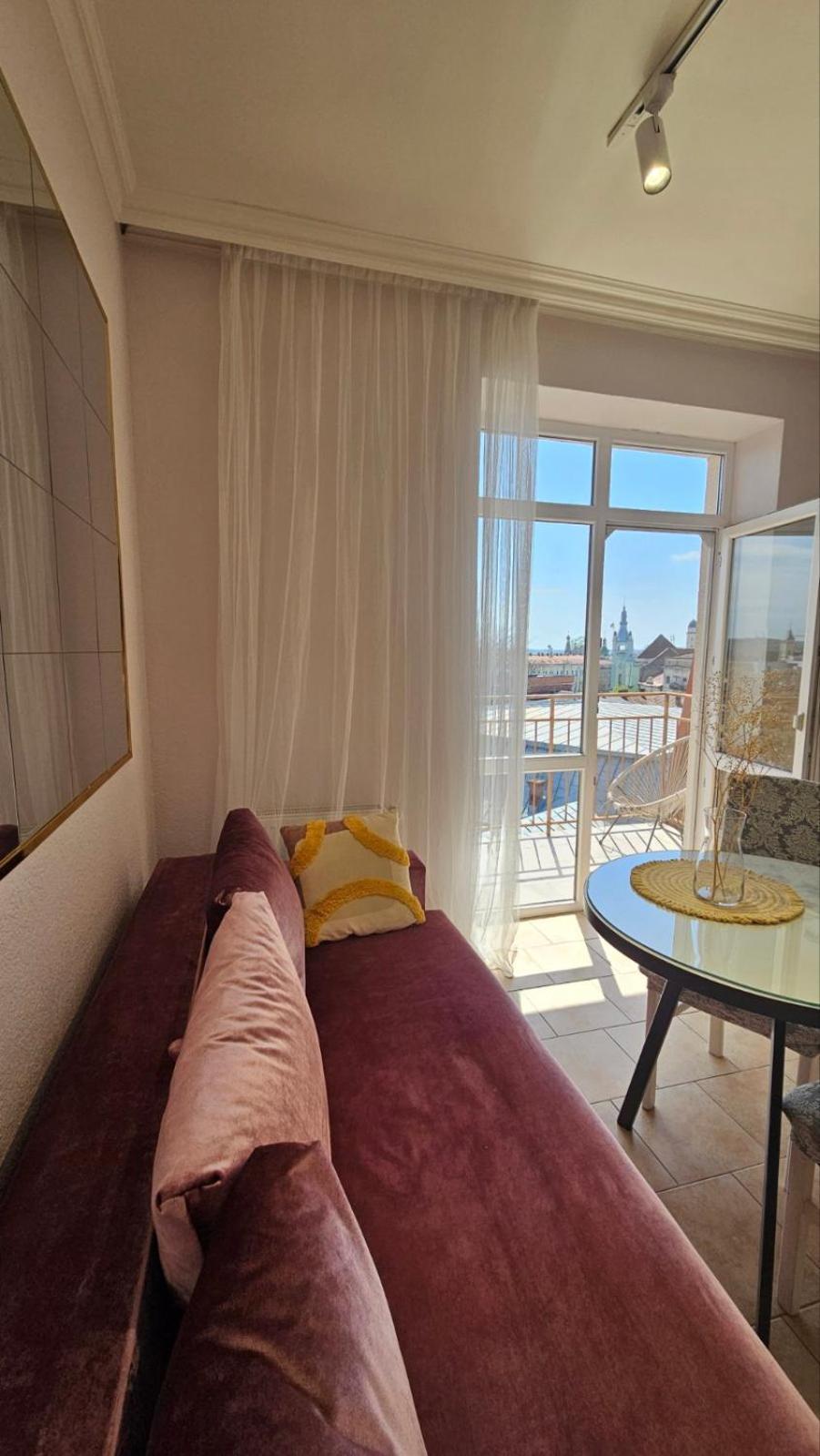 Soft Pink Apartment ムカチェヴォ エクステリア 写真